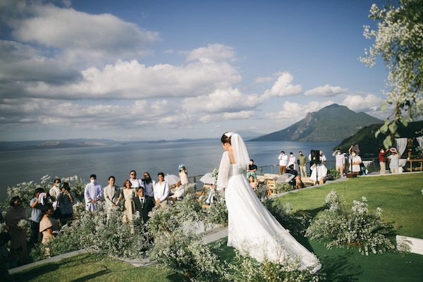 adrian-paula-wedding-with-view-of-taal-lake-b