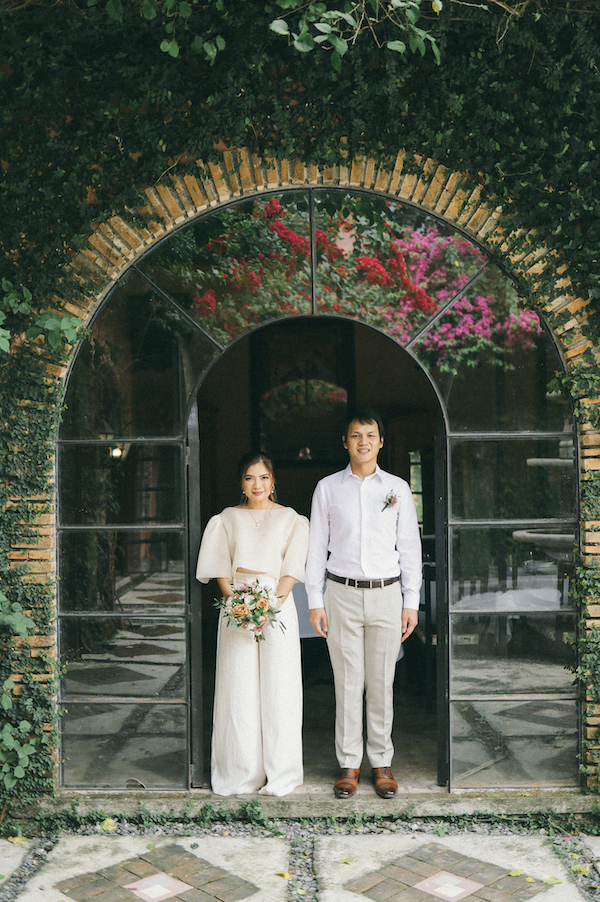 adrian-paula-wedding-with-view-of-taal-lake-k