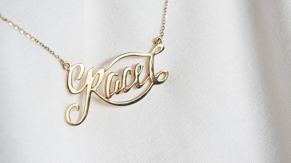 you-can-now-turn-your-love-story-into-personalized-jewelry-b