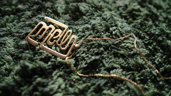 you-can-now-turn-your-love-story-into-personalized-jewelry