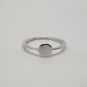 LUNA 14kt Stack Ring