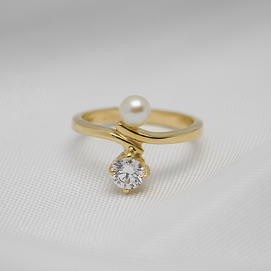 PEARL 14kt Diamond Ring