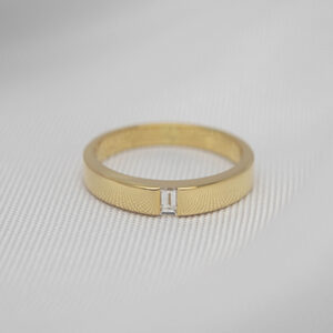 Classic Band with Stone